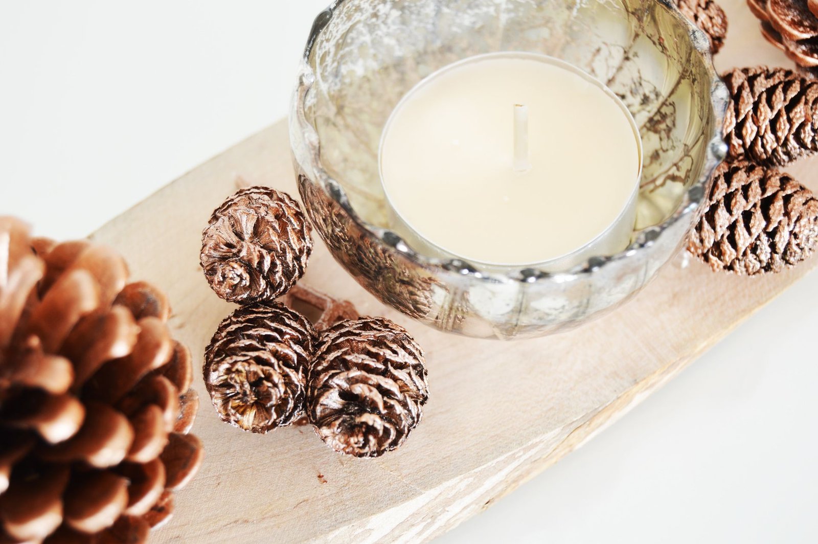 DIY candle holder is so easy to make, you only need a few things to make your own candle holder which you can use in long autumn and winter nights.